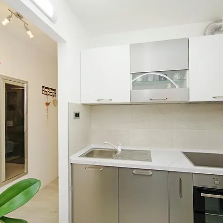 Apartman Symphony Garden: Modern, New