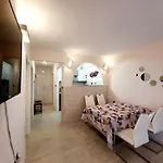 Symphony Garden: Modern, New Appartamento Spalato