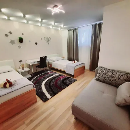 Symphony Garden: Modern, New شقة