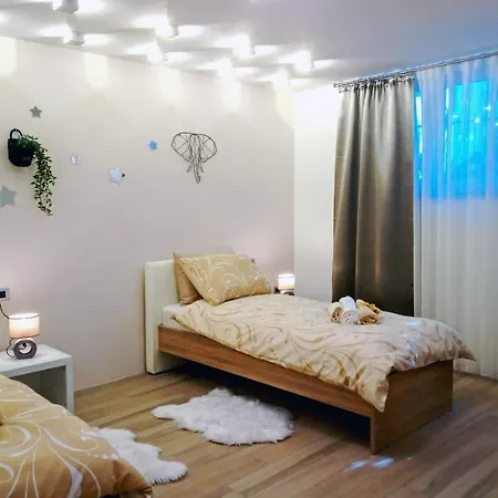 Symphony Garden: Modern, New سبليت