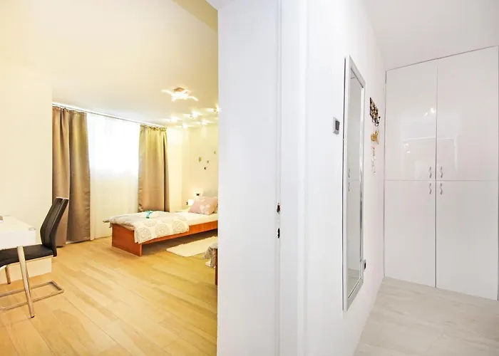 Symphony Garden: Modern, New アパート スプリト